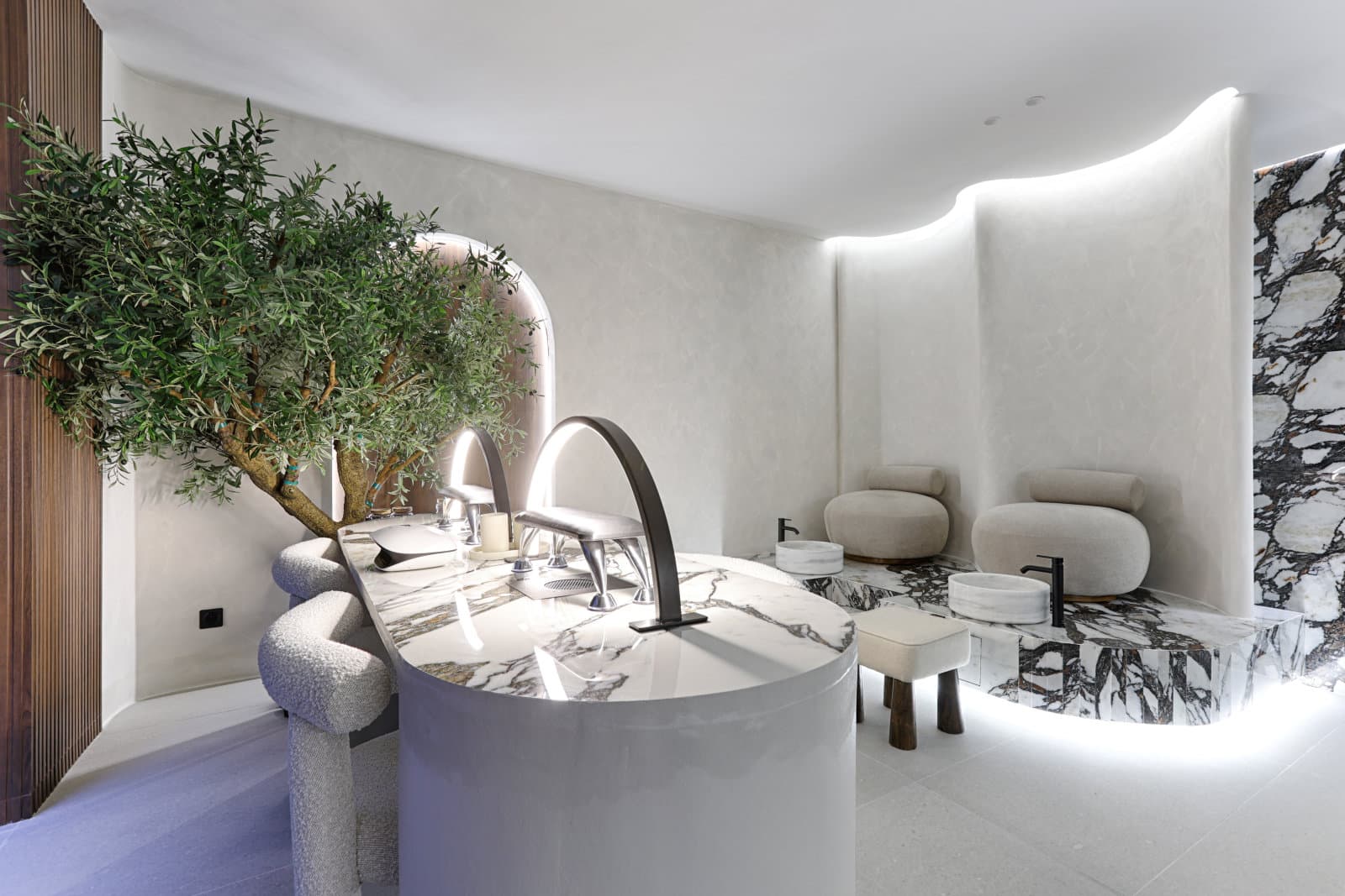 Nails Bar — manucure russe